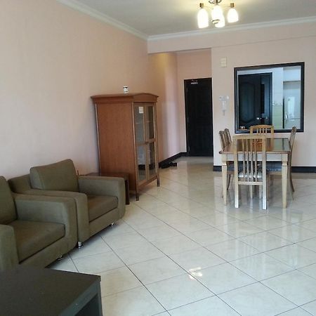 Dorcas Service Apartment - Marina Court Kota Kinabalu Exteriör bild
