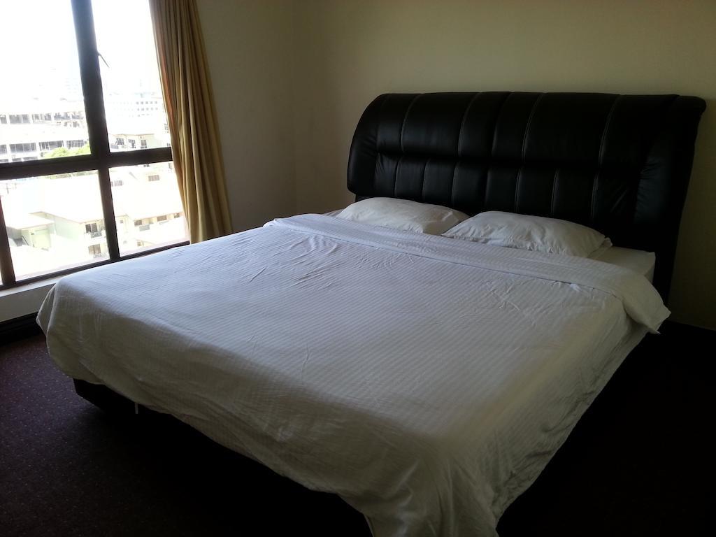Dorcas Service Apartment - Marina Court Kota Kinabalu Rum bild