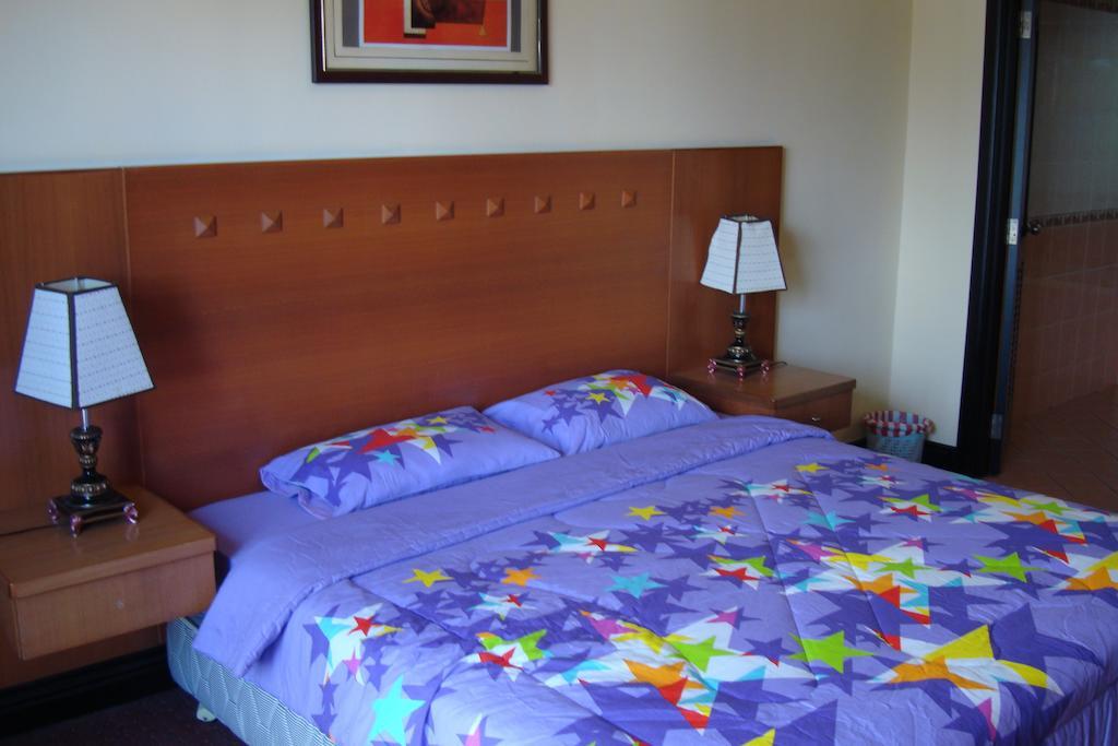 Dorcas Service Apartment - Marina Court Kota Kinabalu Rum bild