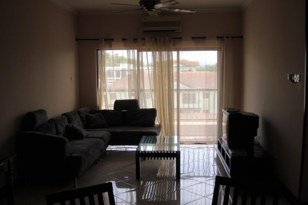 Dorcas Service Apartment - Marina Court Kota Kinabalu Exteriör bild